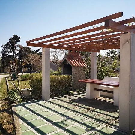 Appartamento In With Terrace, Air Condition, Wifi Nin
